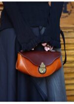 Handmade handbag with genuine leather texture, sailboat toe cover layer, cowhide crossbody - Image 2