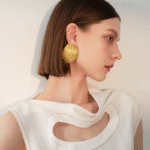 Light luxury, high-end, unique and exquisite retro exaggerated shell earrings
