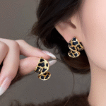 Explosive light luxury design temperament earrings
