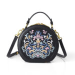 Embroidered vintage small bag - Image 6