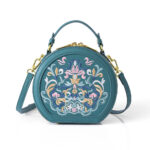 Embroidered vintage small bag - Image 5