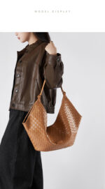 Fashionable and western-style woven pattern, women's tote, vegetable blue handbags - Image 6